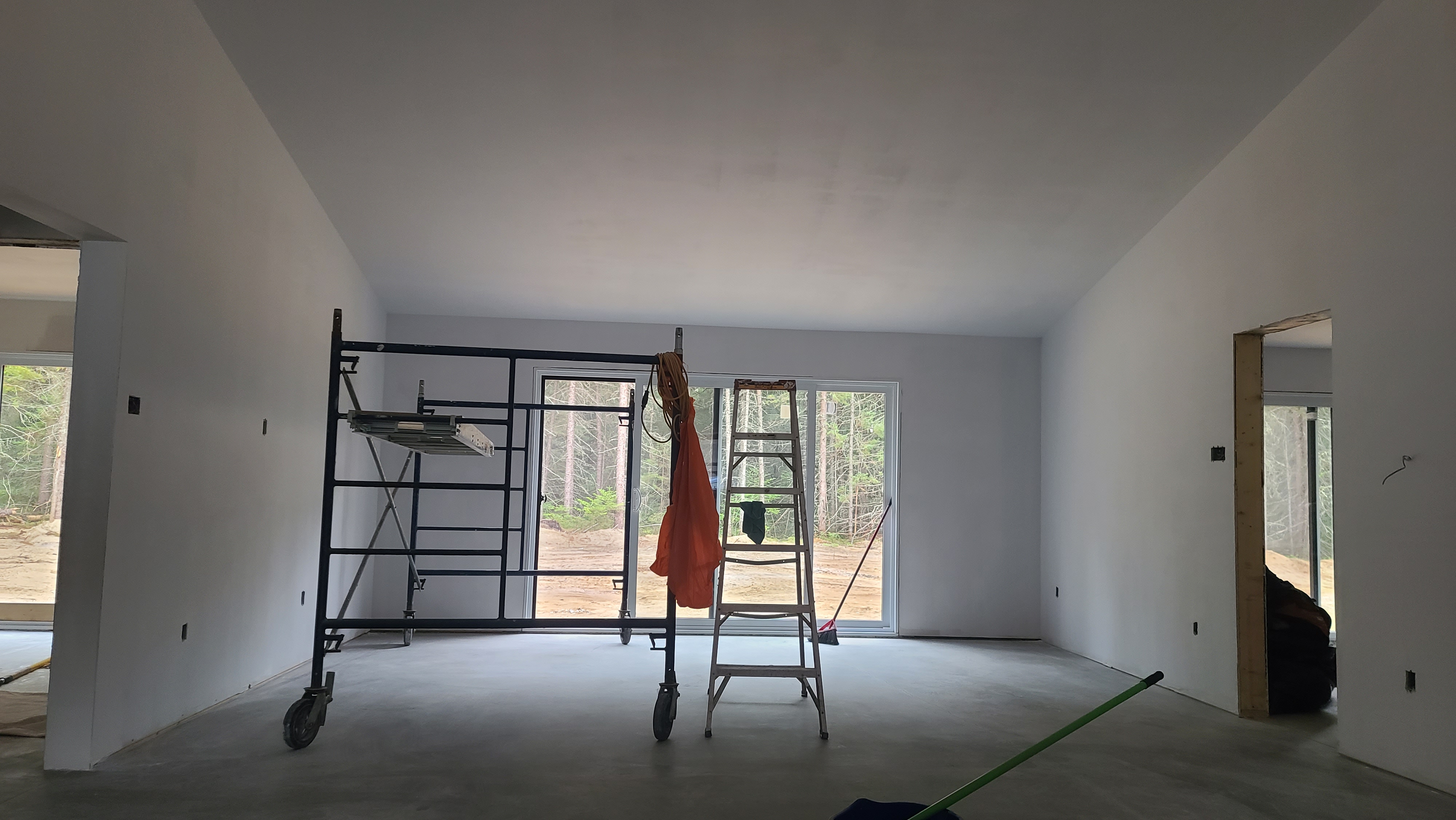 Home plastering in the Laurentians